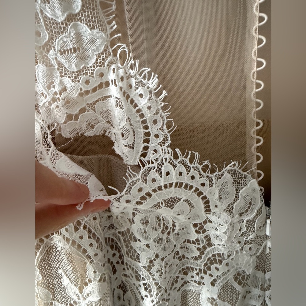 NWT W Too by Watters Locket Uma Wedding Dress in Ivory/Nude Size 14 Lace Train - Picture 9 of 16